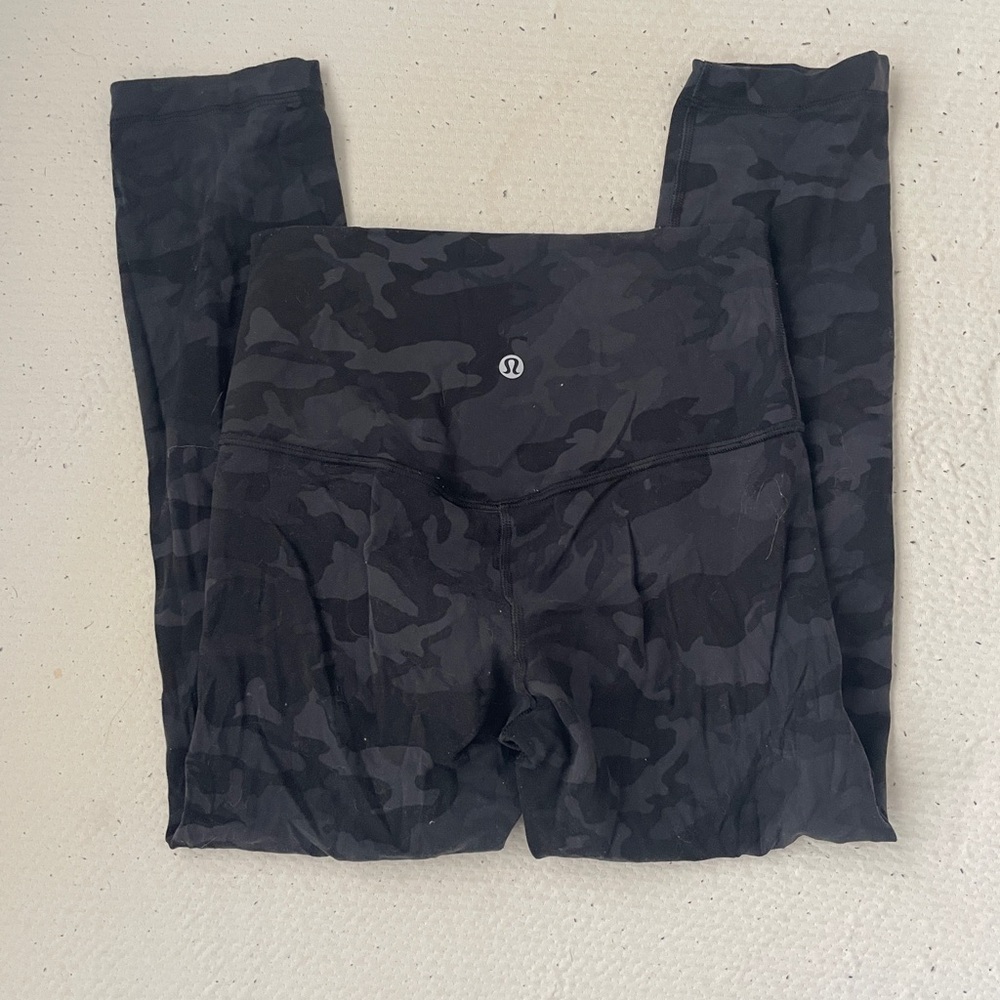 Lululemon black camo align